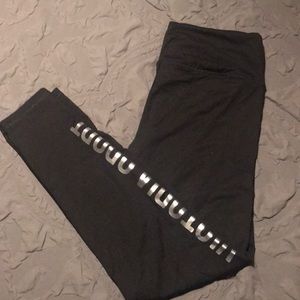 Victoria’s sport leggings